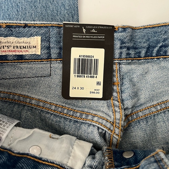 Levi's | NWT 501 ‘90s Distressed Straight Leg Jeans - Picture 8 of 10